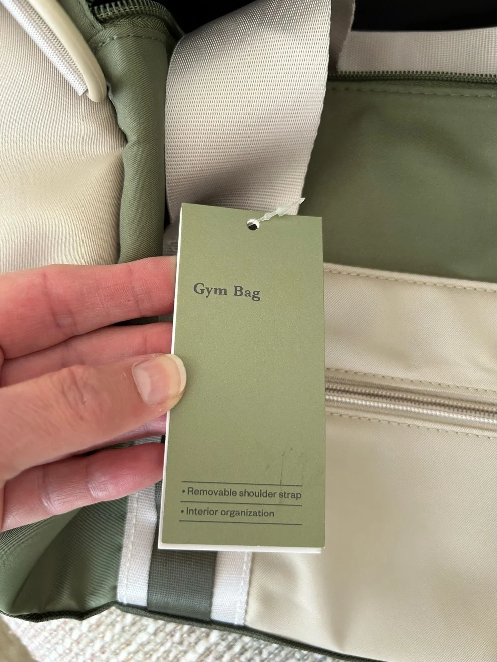 NWT Goodfellow Men’s Large Green Tan Canvas Duffle Gym Bag Interior Organization